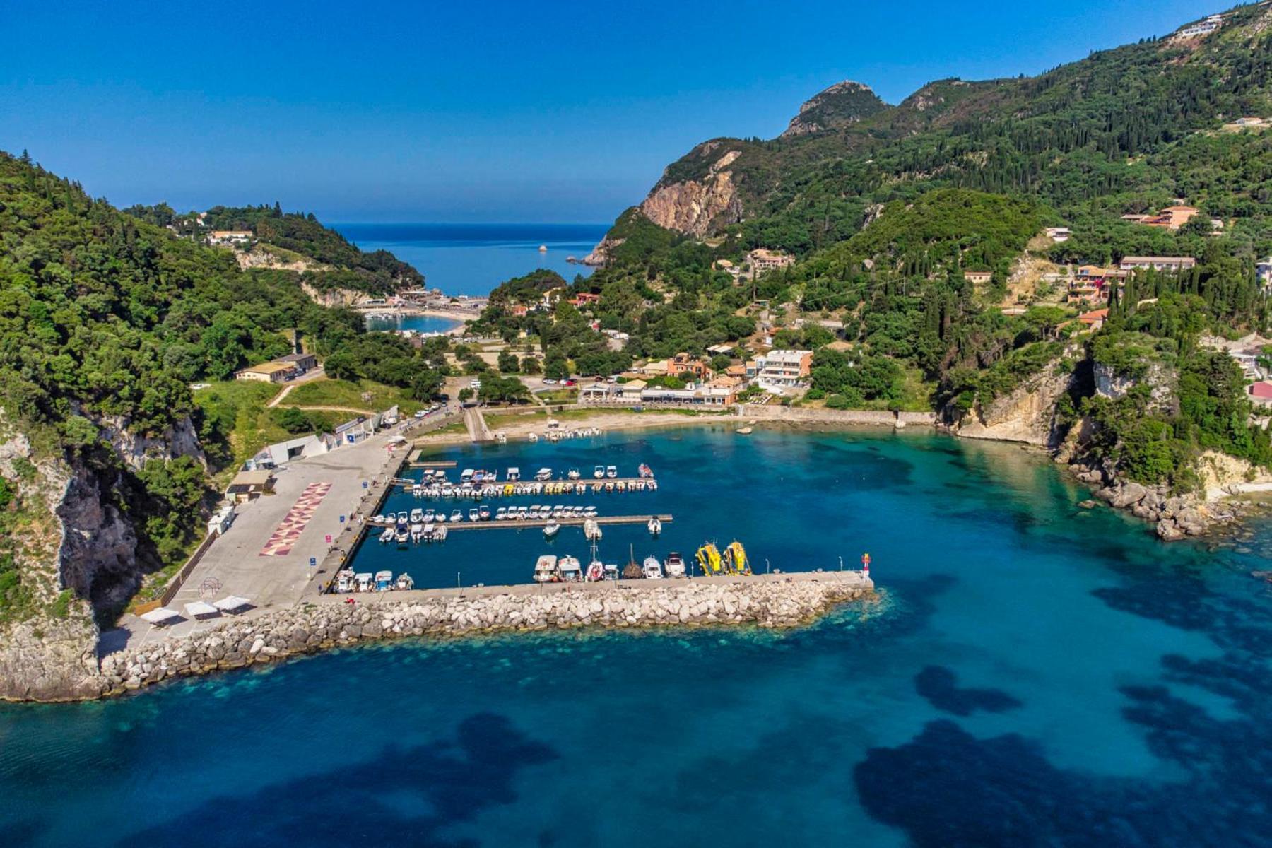 Napoleon On The Beach Paleokastritsa Exterior photo